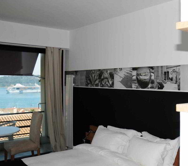 Hotel Le Versailles Villefranche-sur-Mer Zewnętrze zdjęcie